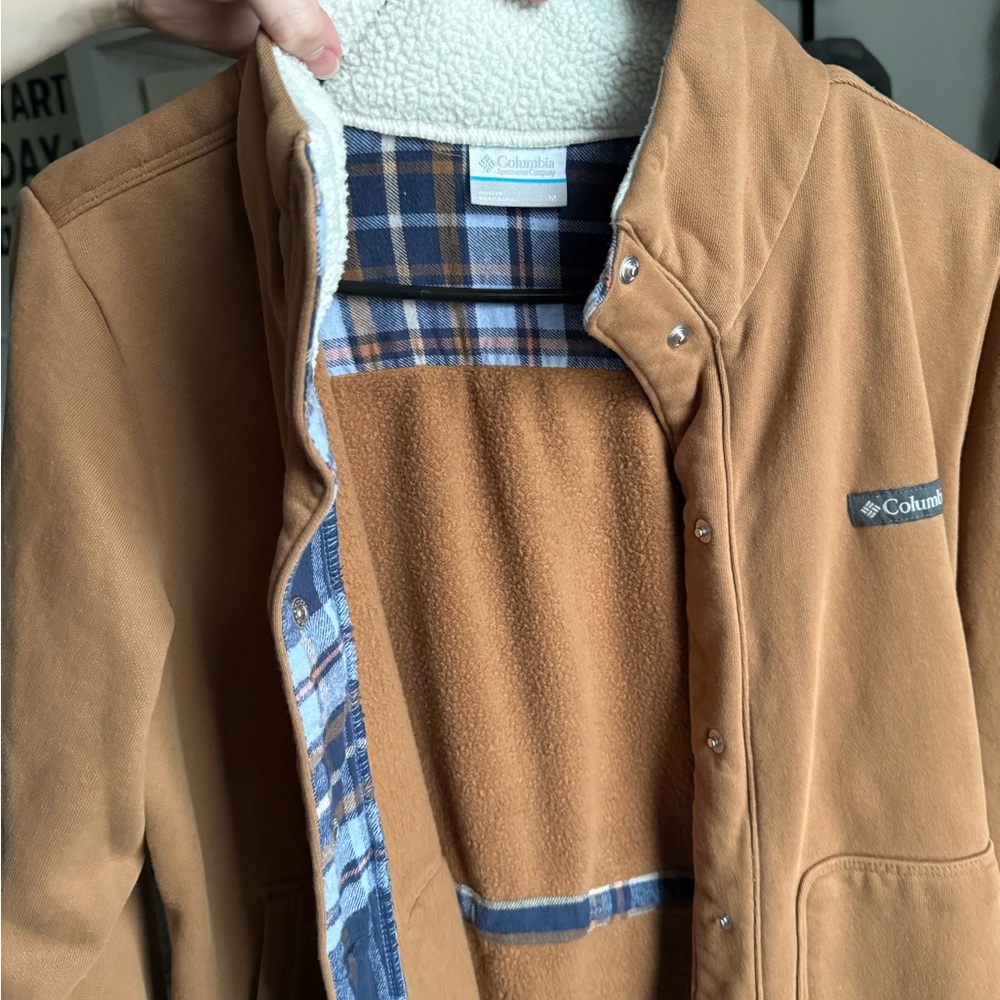 Columbia Women’s Tan Hooded Shirt Jacket - Picture 2 of 7